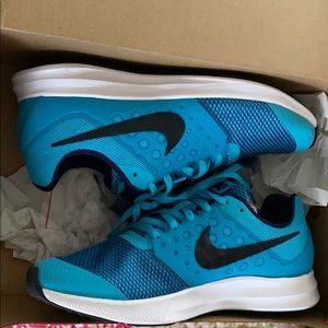 Nike running shoes new